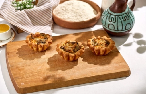 Жульены с курицей и грибами 